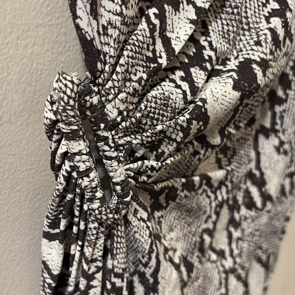 A.L.C. Brown and White Maxi Dress - size 0 - snake skin - cut out - Picture 4 of 7